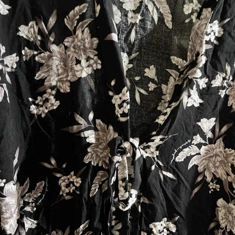 Spiritual Gangster One Size Floral Kimono - Picture 6 of 9